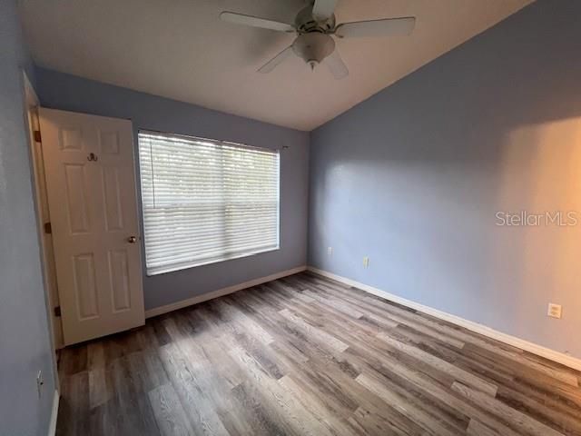 待售: $277,500 (2 贝兹, 2 浴室, 1210 平方英尺)