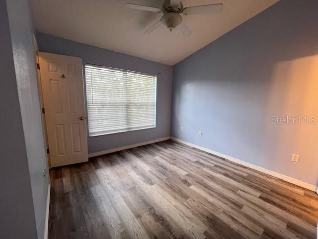 待售: $277,500 (2 贝兹, 2 浴室, 1210 平方英尺)