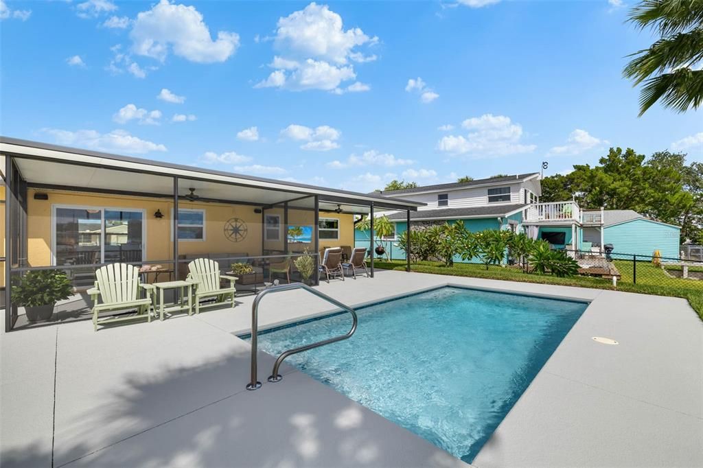 待售: $474,500 (2 贝兹, 1 浴室, 832 平方英尺)