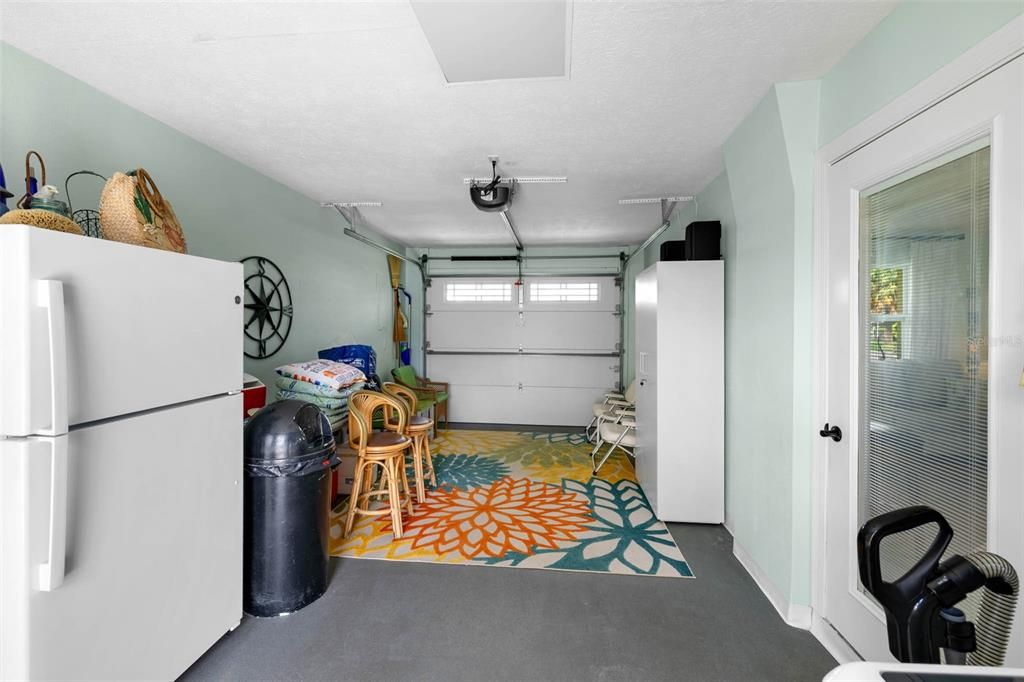 待售: $474,500 (2 贝兹, 1 浴室, 832 平方英尺)