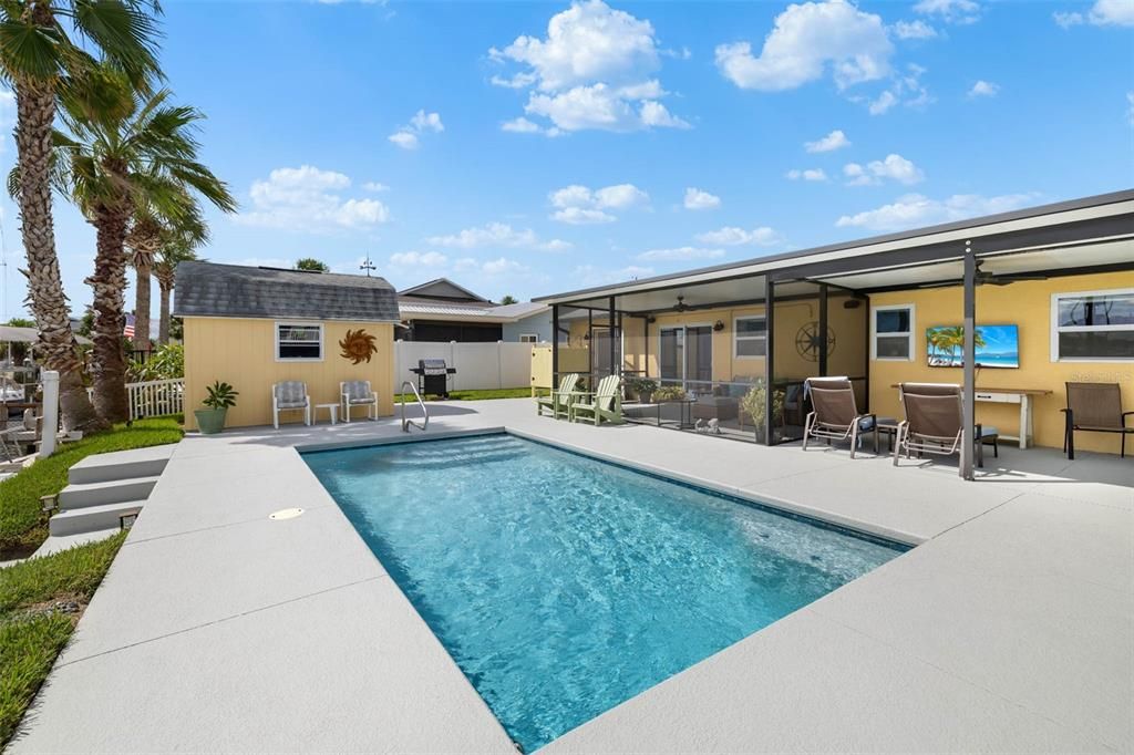 待售: $474,500 (2 贝兹, 1 浴室, 832 平方英尺)