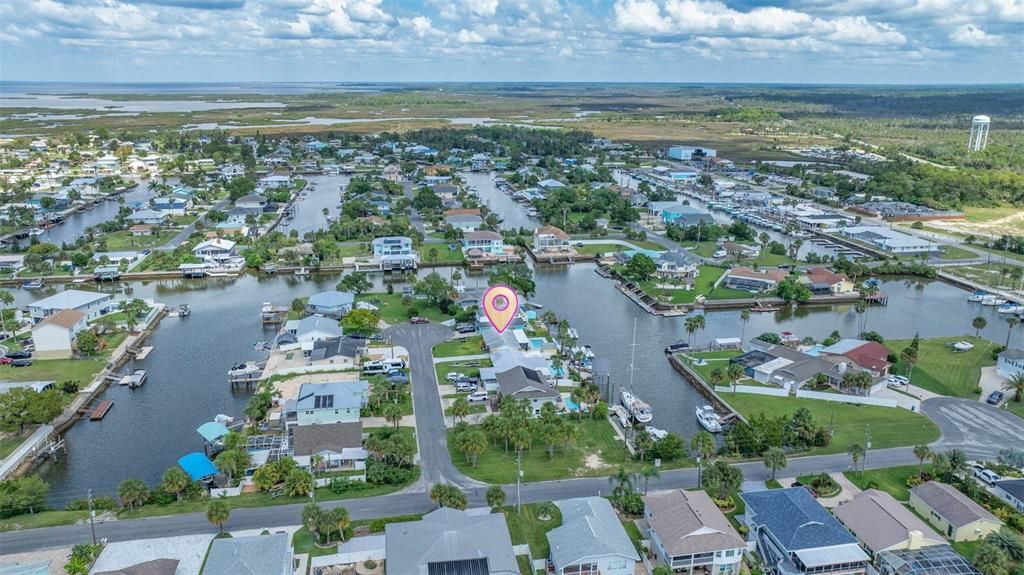 待售: $474,500 (2 贝兹, 1 浴室, 832 平方英尺)