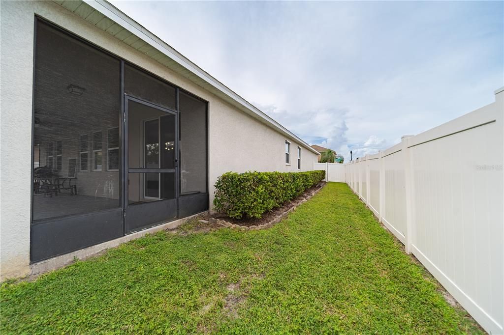 Под контрактом: $2,800 (4 спален, 2 ванн, 1980 Квадратных фут)