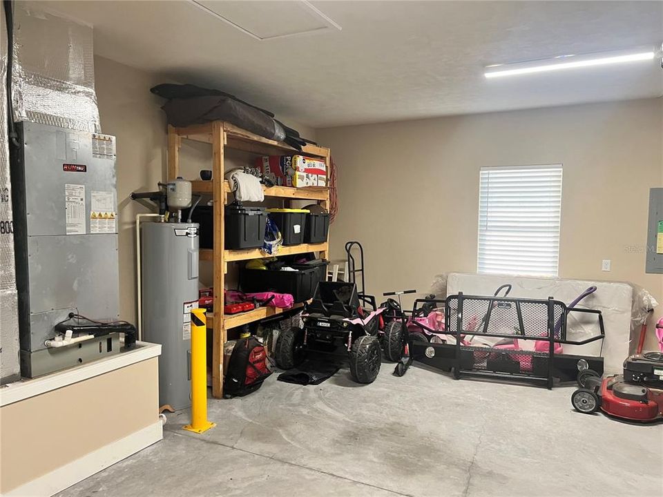 For Sale: $347,900 (3 beds, 2 baths, 1478 Square Feet)