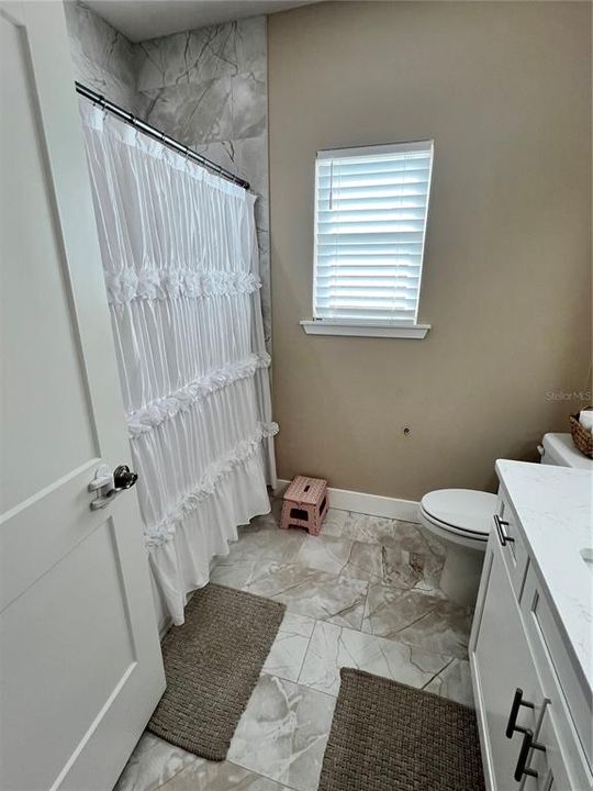 For Sale: $347,900 (3 beds, 2 baths, 1478 Square Feet)