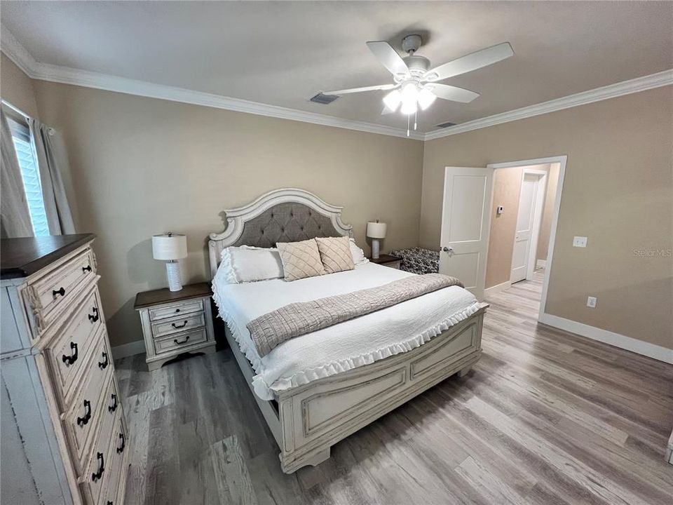 For Sale: $347,900 (3 beds, 2 baths, 1478 Square Feet)