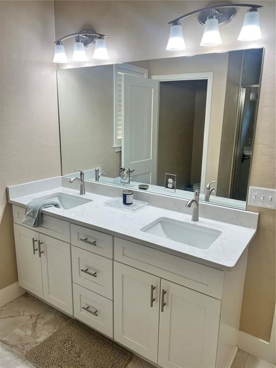 For Sale: $347,900 (3 beds, 2 baths, 1478 Square Feet)