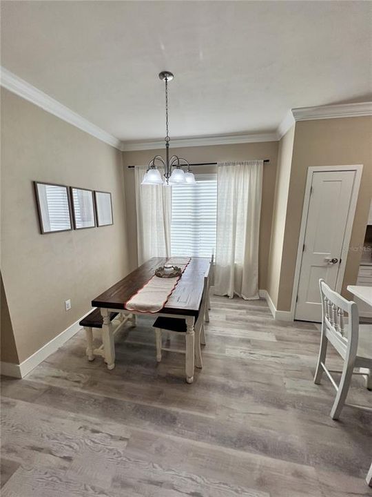 For Sale: $347,900 (3 beds, 2 baths, 1478 Square Feet)