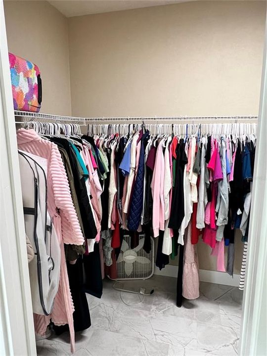 For Sale: $347,900 (3 beds, 2 baths, 1478 Square Feet)