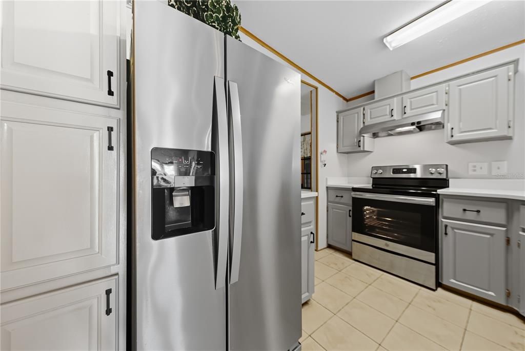 Под контрактом: $162,000 (2 спален, 2 ванн, 1012 Квадратных фут)