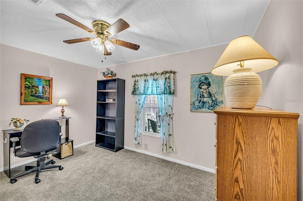 Под контрактом: $162,000 (2 спален, 2 ванн, 1012 Квадратных фут)