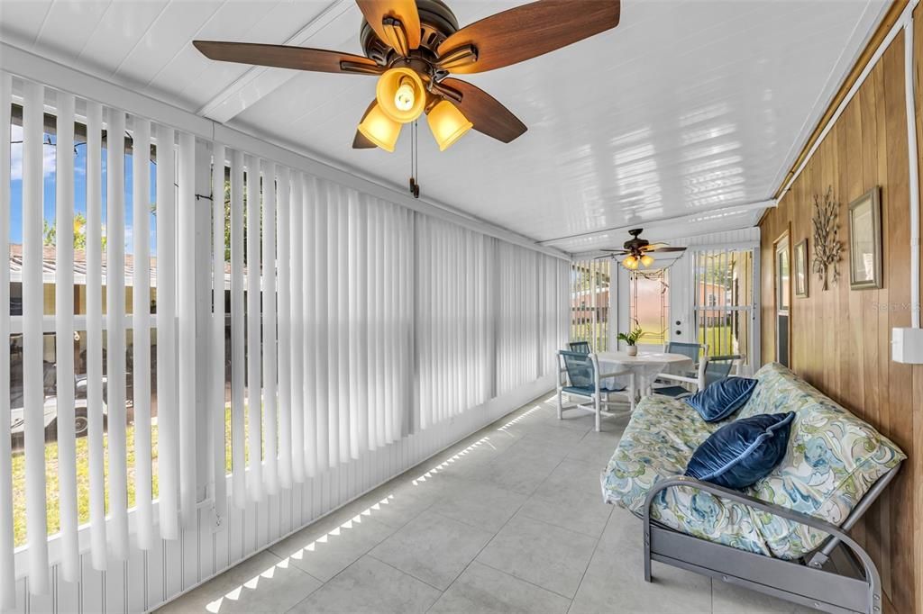 Под контрактом: $162,000 (2 спален, 2 ванн, 1012 Квадратных фут)