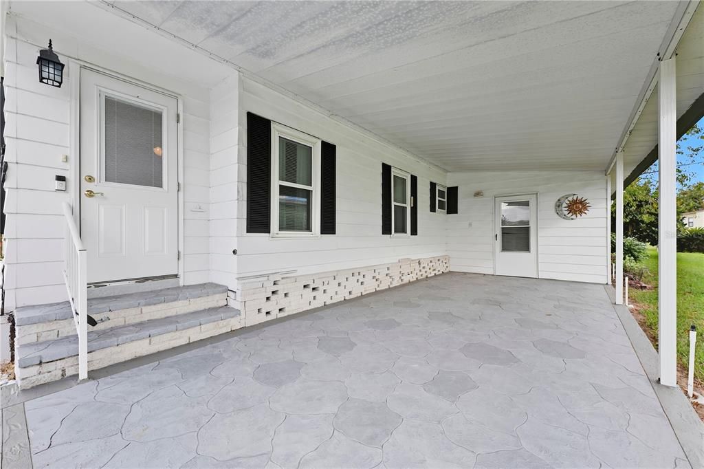 Под контрактом: $162,000 (2 спален, 2 ванн, 1012 Квадратных фут)