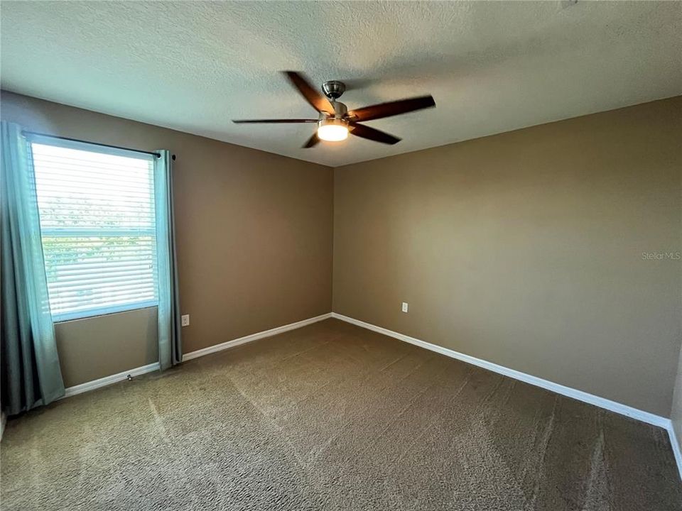 For Sale: $360,000 (4 beds, 2 baths, 2526 Square Feet)