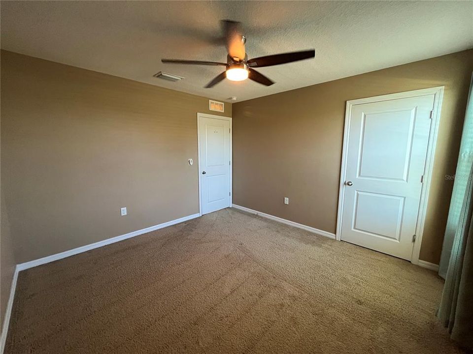 For Sale: $360,000 (4 beds, 2 baths, 2526 Square Feet)