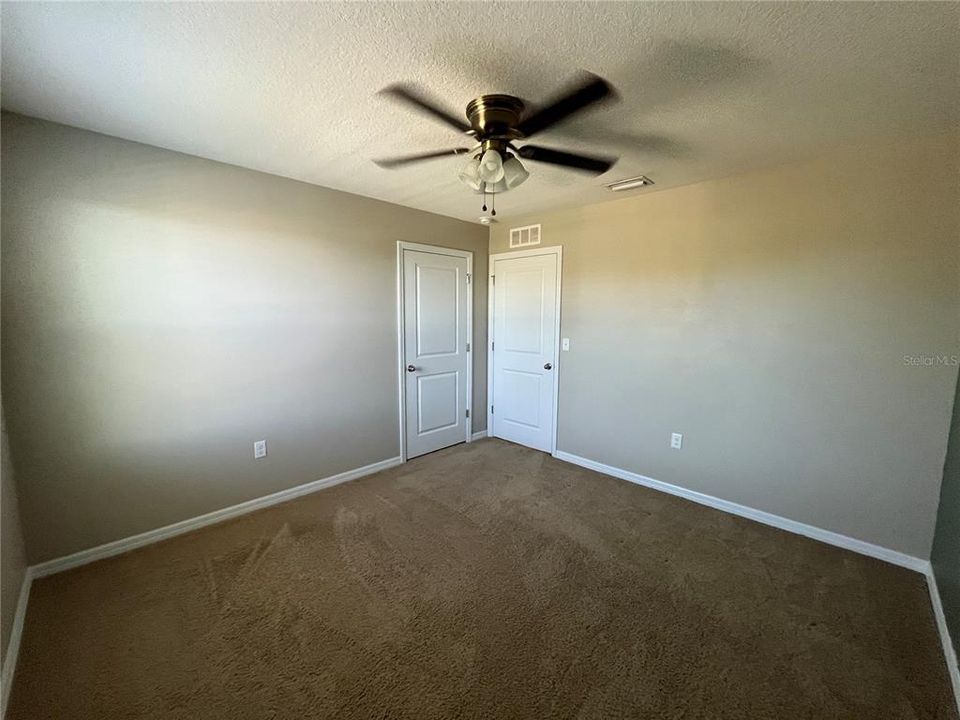 For Sale: $360,000 (4 beds, 2 baths, 2526 Square Feet)