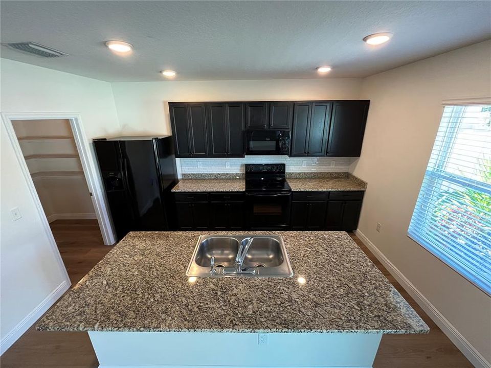 For Sale: $360,000 (4 beds, 2 baths, 2526 Square Feet)