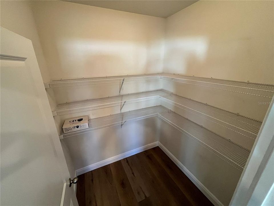 For Sale: $360,000 (4 beds, 2 baths, 2526 Square Feet)