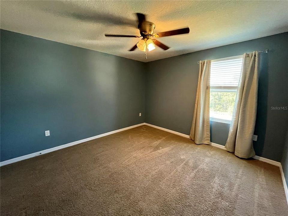 For Sale: $360,000 (4 beds, 2 baths, 2526 Square Feet)