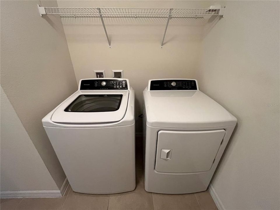 For Sale: $360,000 (4 beds, 2 baths, 2526 Square Feet)