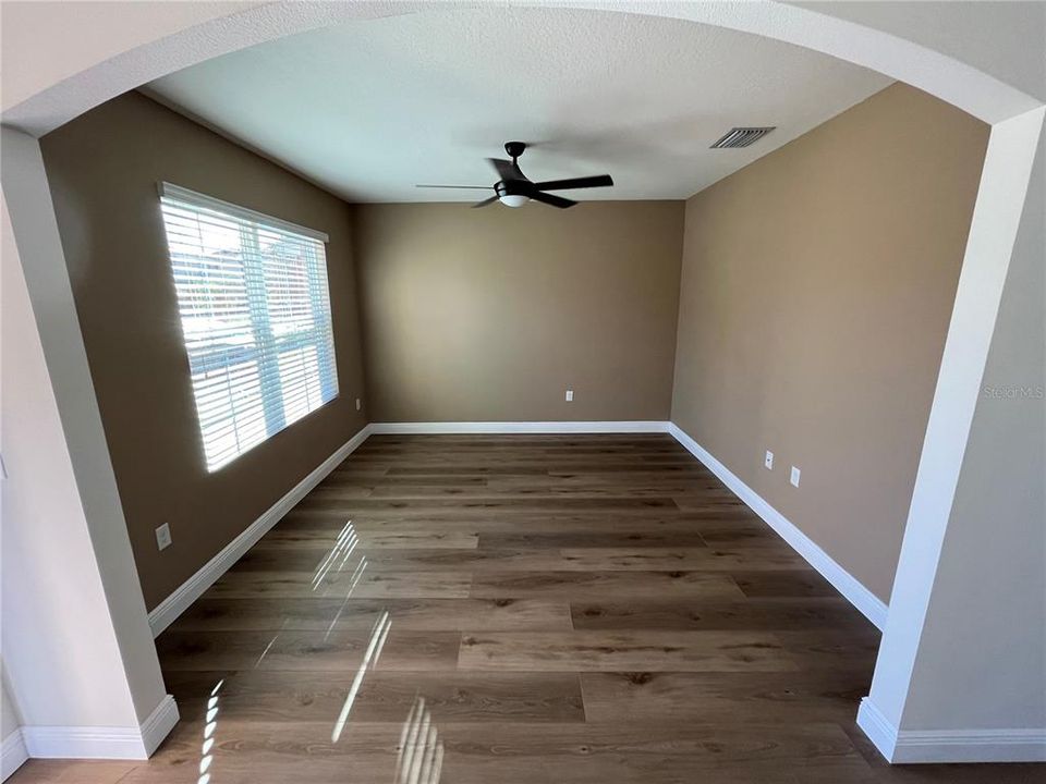 For Sale: $360,000 (4 beds, 2 baths, 2526 Square Feet)