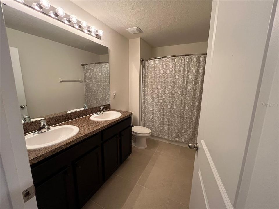 For Sale: $360,000 (4 beds, 2 baths, 2526 Square Feet)