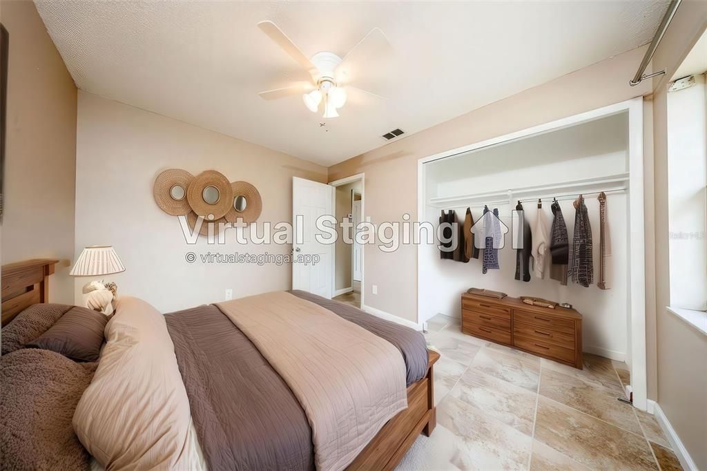 Active With Contract: $270,000 (2 beds, 1 baths, 1008 Square Feet)