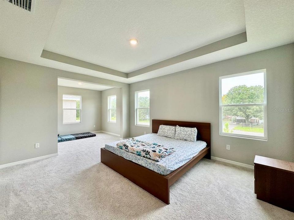 出租: $3,350 (4 贝兹, 3 浴室, 3313 平方英尺)