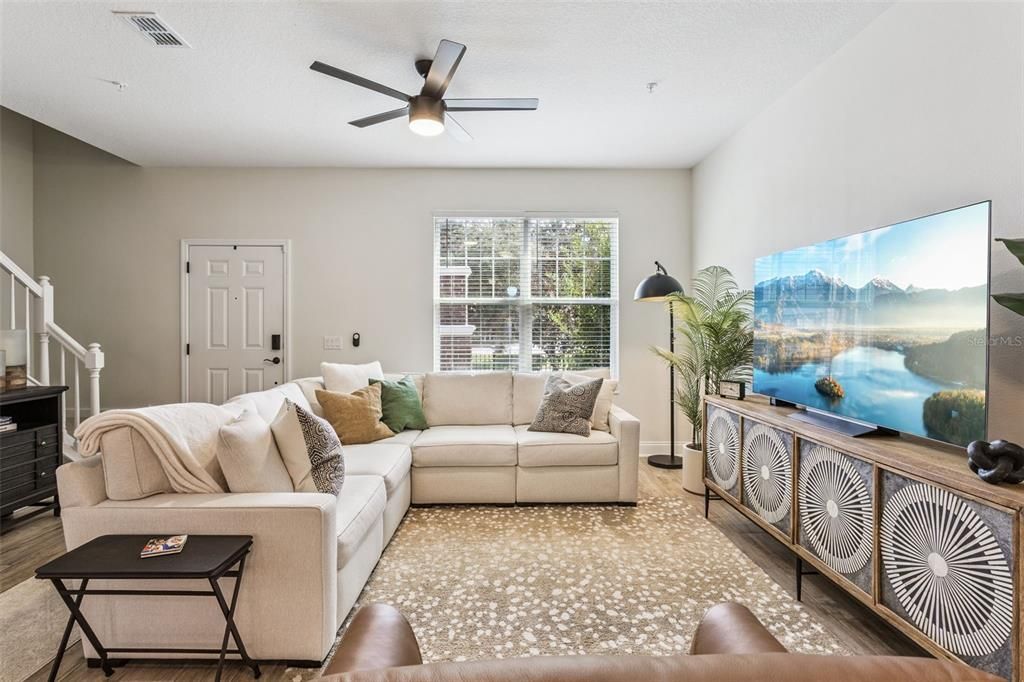 En Venta: $515,000 (3 camas, 2 baños, 1688 Pies cuadrados)