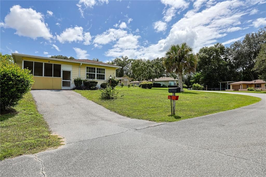 Active With Contract: $139,000 (3 beds, 2 baths, 1228 Square Feet)