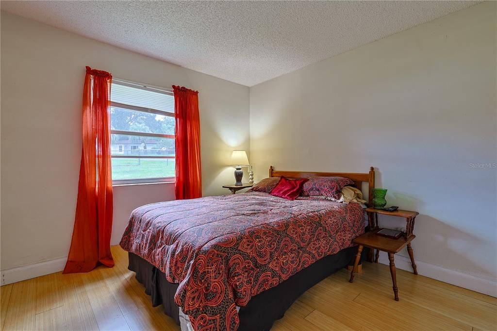 Active With Contract: $139,000 (3 beds, 2 baths, 1228 Square Feet)