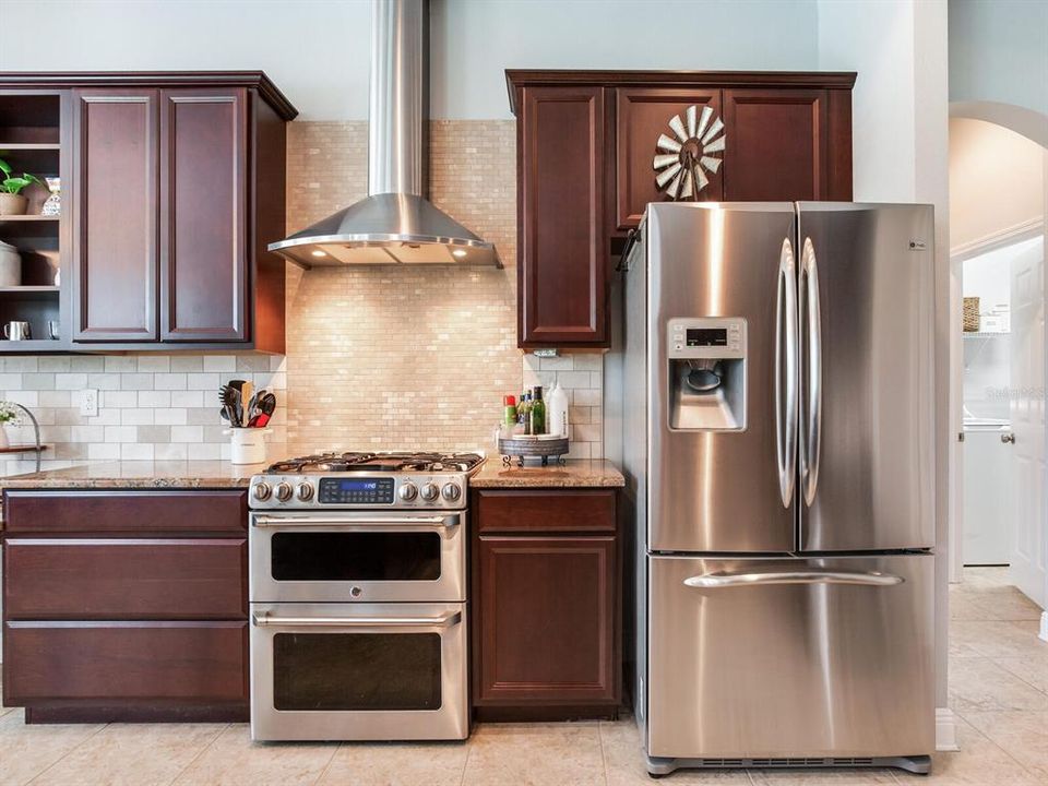 待售: $925,000 (5 贝兹, 3 浴室, 3112 平方英尺)