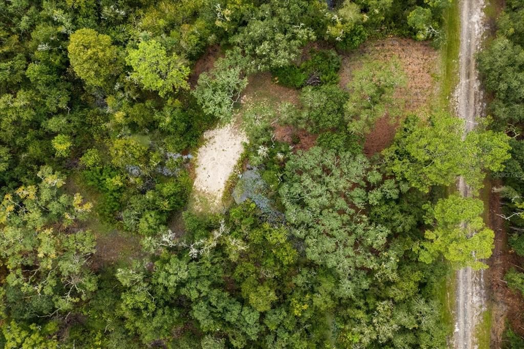 待售: $42,500 (1.65 acres)