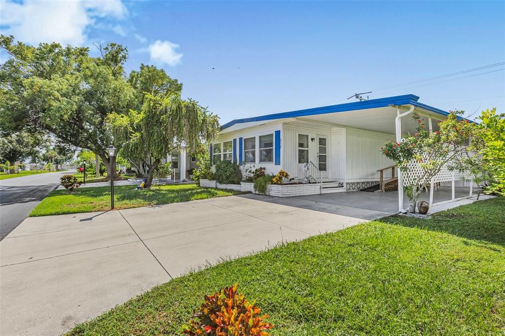 Activo con contrato: $130,000 (2 camas, 2 baños, 1324 Pies cuadrados)