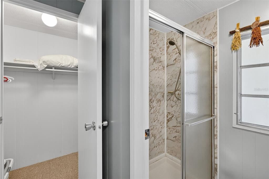 Activo con contrato: $130,000 (2 camas, 2 baños, 1324 Pies cuadrados)