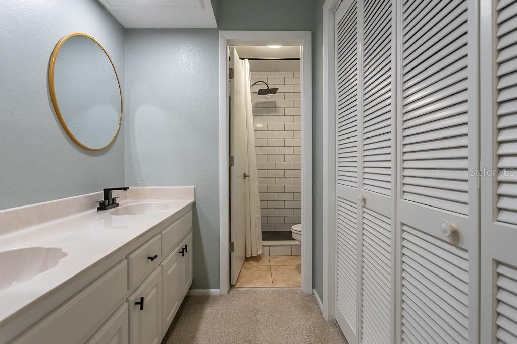 For Sale: $299,000 (3 beds, 2 baths, 1755 Square Feet)