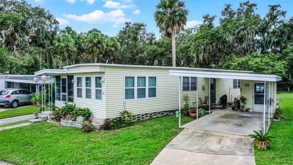 For Sale: $74,500 (1 beds, 1 baths, 624 Square Feet)