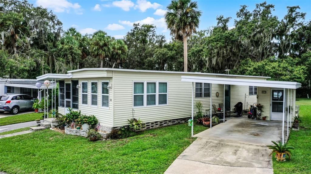 For Sale: $74,500 (1 beds, 1 baths, 624 Square Feet)