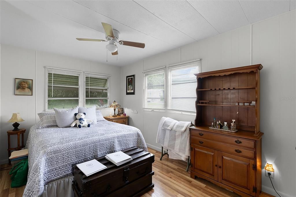 For Sale: $74,500 (1 beds, 1 baths, 624 Square Feet)