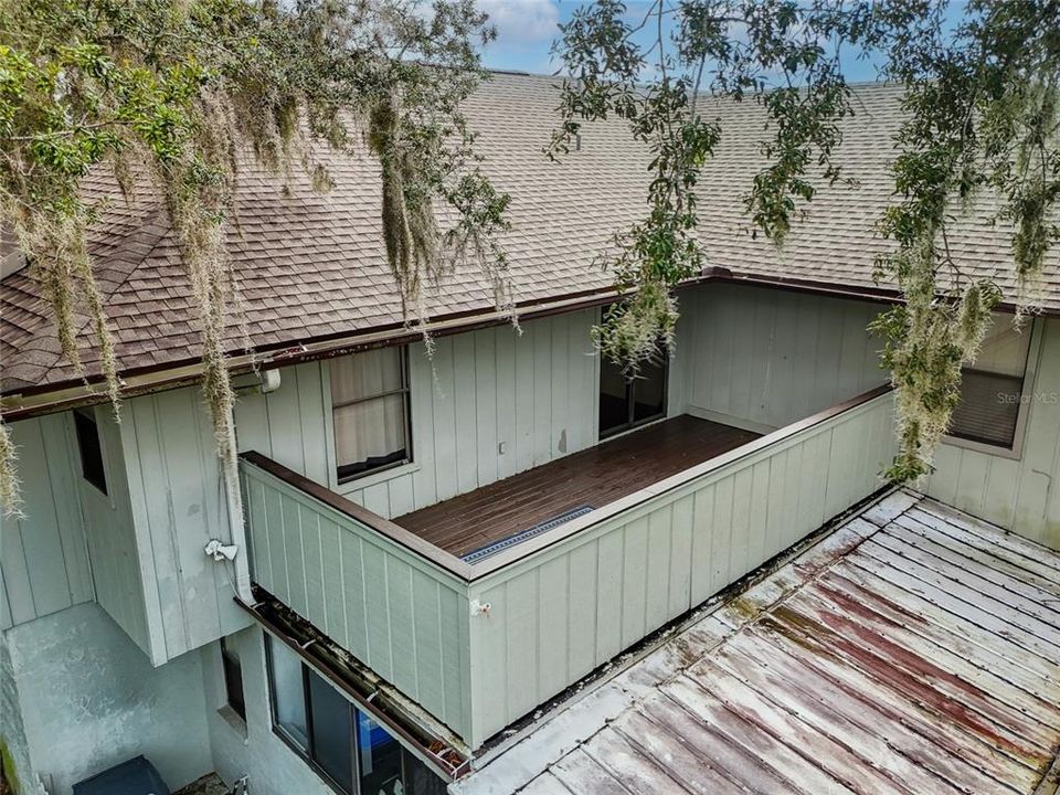 For Sale: $229,900 (2 beds, 2 baths, 1602 Square Feet)