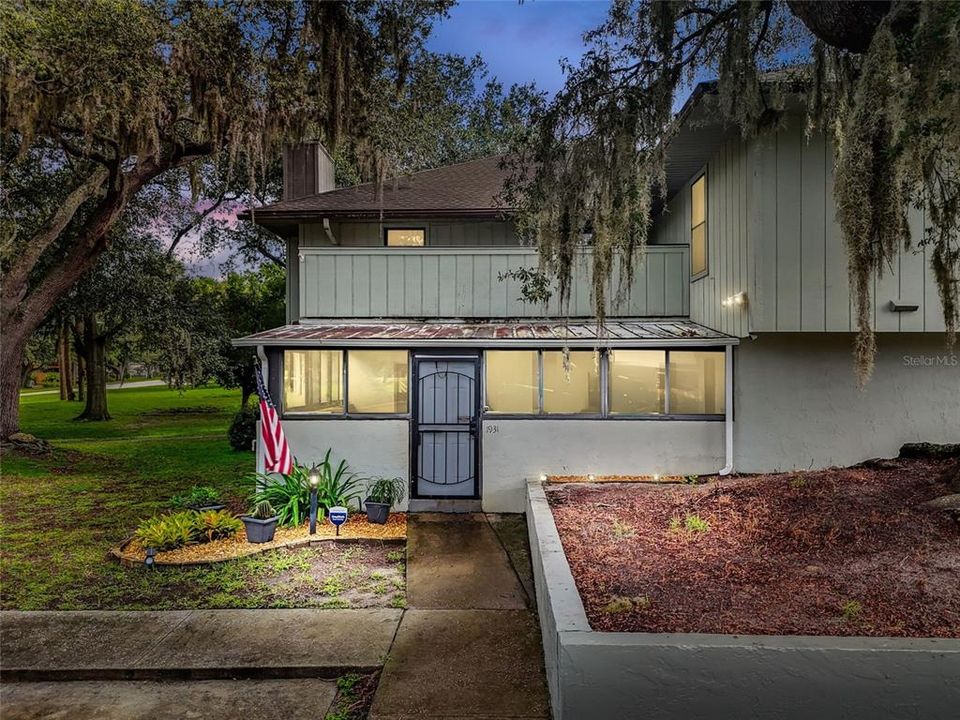 For Sale: $229,900 (2 beds, 2 baths, 1602 Square Feet)