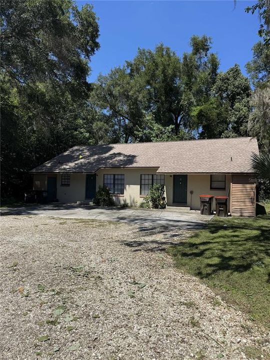 合同活跃: $269,000 (4 贝兹, 0 浴室, 1674 平方英尺)