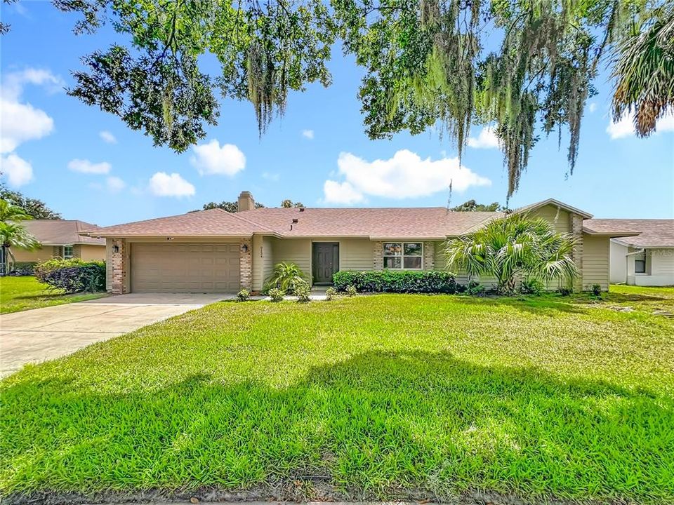 出租: $3,300 (4 贝兹, 2 浴室, 2026 平方英尺)