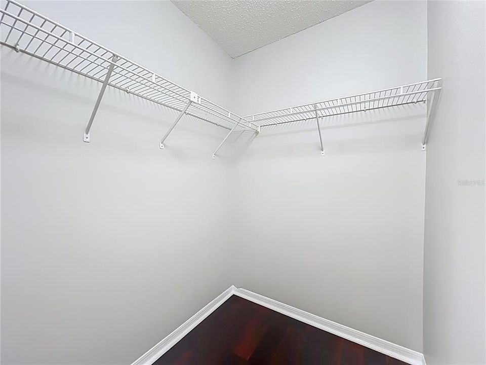 出租: $3,300 (4 贝兹, 2 浴室, 2026 平方英尺)