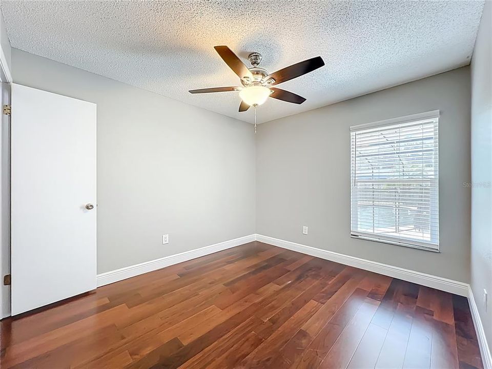 出租: $3,300 (4 贝兹, 2 浴室, 2026 平方英尺)