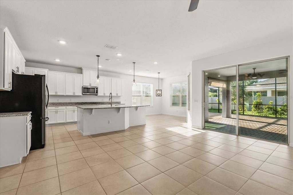 出租: $3,500 (4 贝兹, 3 浴室, 2593 平方英尺)