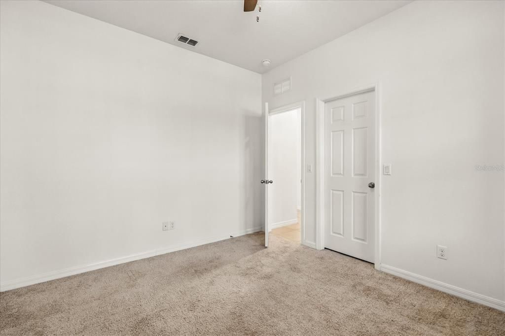 出租: $3,500 (4 贝兹, 3 浴室, 2593 平方英尺)