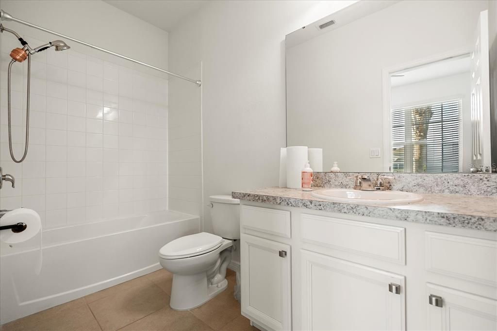 出租: $3,500 (4 贝兹, 3 浴室, 2593 平方英尺)