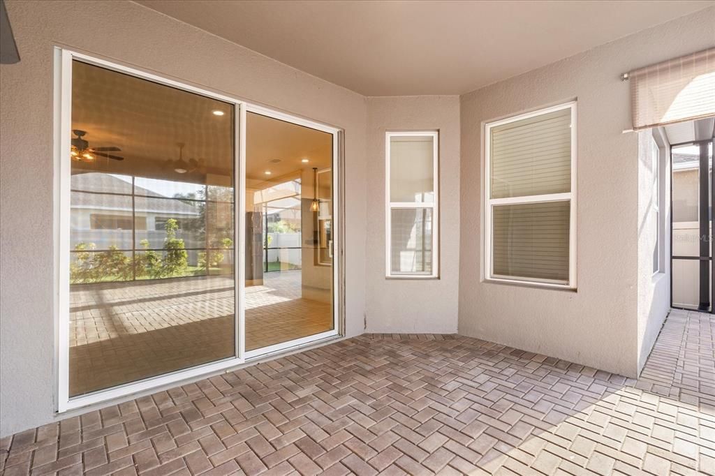 出租: $3,500 (4 贝兹, 3 浴室, 2593 平方英尺)