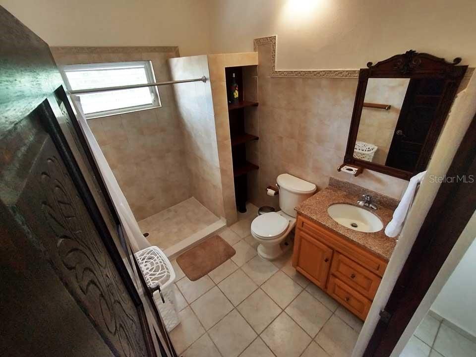 For Sale: $680,000 (3 beds, 3 baths, 2080 Square Feet)